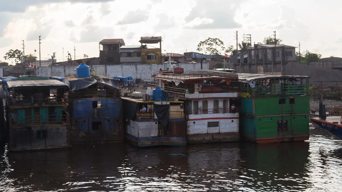 Floating houses of Belén, Iquitos, Peru — Nicolas Marincic