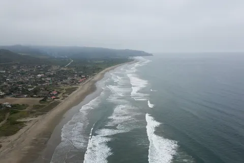 Plage de la côte pacifique vue du ciel, Équateur — Nicolas Marincic