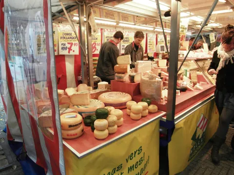 Cheese stall at Albert Cuyp market, Amsterdam, Netherlands — Nicolas Marincic