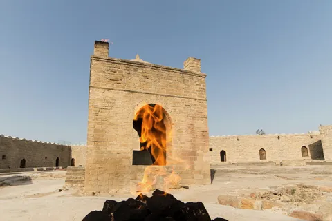 Feu sacré du temple d’Atechgah, Azerbaïdjan — Nicolas Marincic