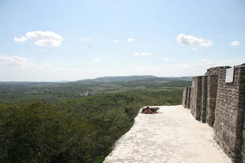 View over the forest from a pyramid summit, Belize — Nicolas Marincic