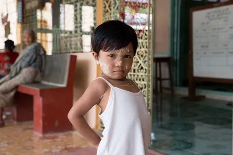 Child with thanaka on her face, Burma — Nicolas Marincic