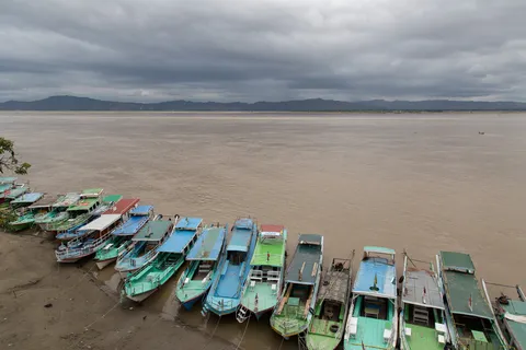 Boats moored on the Irrawaddy, Burma — Nicolas Marincic
