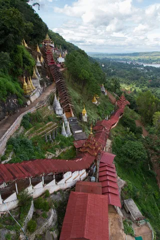 Covered stairway on a cliffside, Burma — Nicolas Marincic
