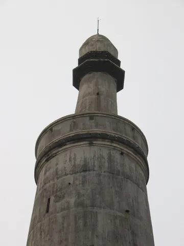 Cylindrical stone tower, China — Nicolas Marincic