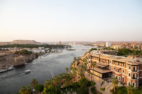 Hôtel Old Cataract et le Nil vus d’en haut, Assouan, Égypte — Nicolas Marincic