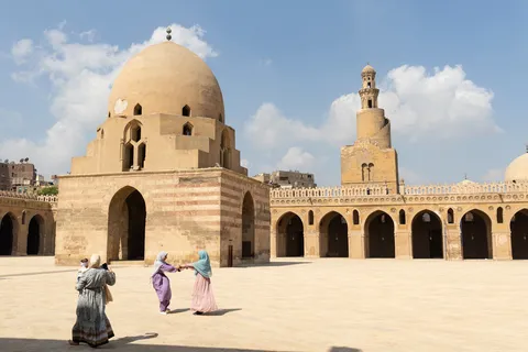 Mosquée Ibn Touloun au Caire, Égypte — Nicolas Marincic