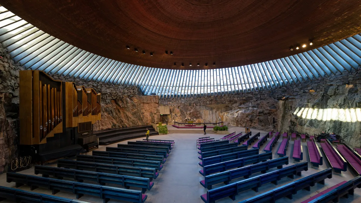 Église du Rocher (Temppeliaukio), Helsinki, Finlande — Nicolas Marincic