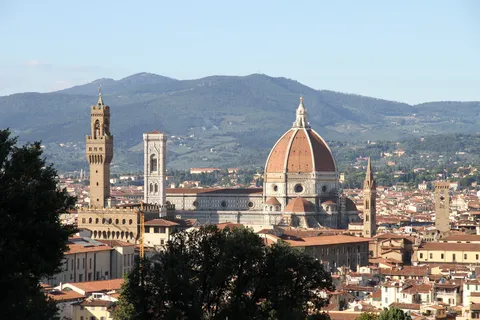 Palazzo Vecchio, Duomo and hills from the Bardini Garden, Italy — Nicolas Marincic