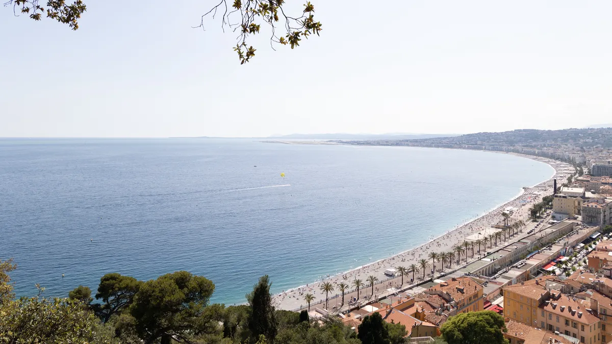 Baie des Anges et promenade des Anglais à Nice, France — Nicolas Marincic