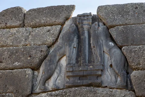 Relief de la porte des Lionnes, Mycènes, Grèce — Nicolas Marincic