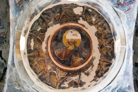 Pantocrator peint dans une coupole, Mystra, Grèce — Nicolas Marincic