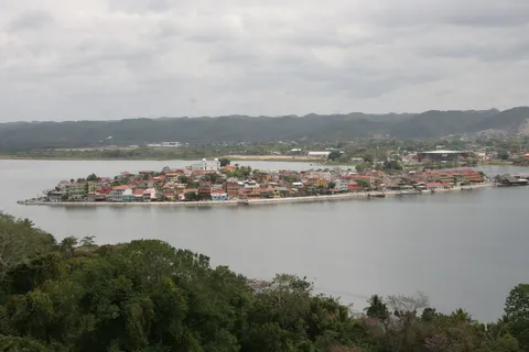 Flores island on Lake Petén Itzá, Guatemala — Nicolas Marincic