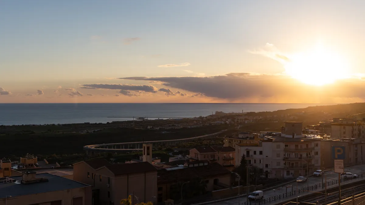 Coucher de soleil sur la mer depuis Agrigente, Italie — Nicolas Marincic