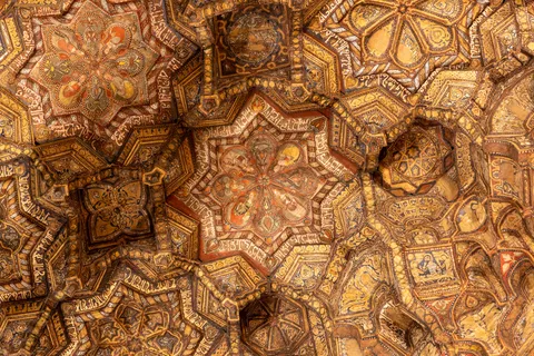 Plafond à muqarnas de la chapelle Palatine, Palerme, Italie — Nicolas Marincic
