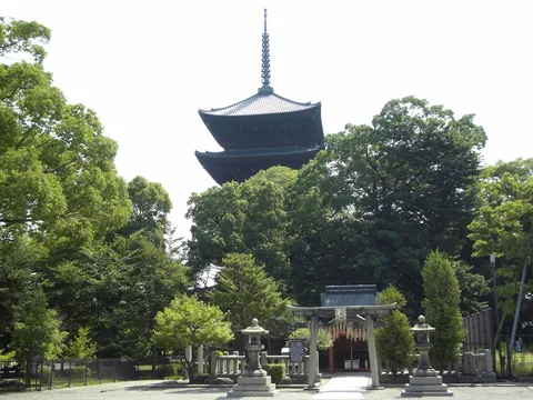 Pagode à cinq étages du Tō-ji, Kyoto, Japon — Nicolas Marincic