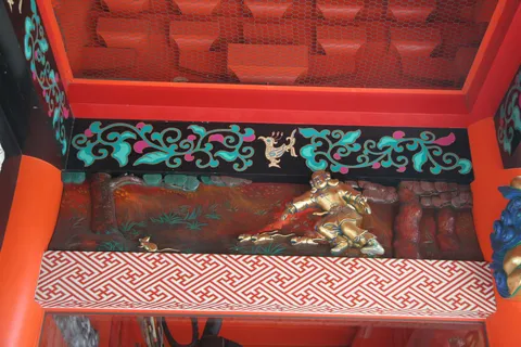 Lacquered and gilded woodwork of a shrine, Japan — Nicolas Marincic