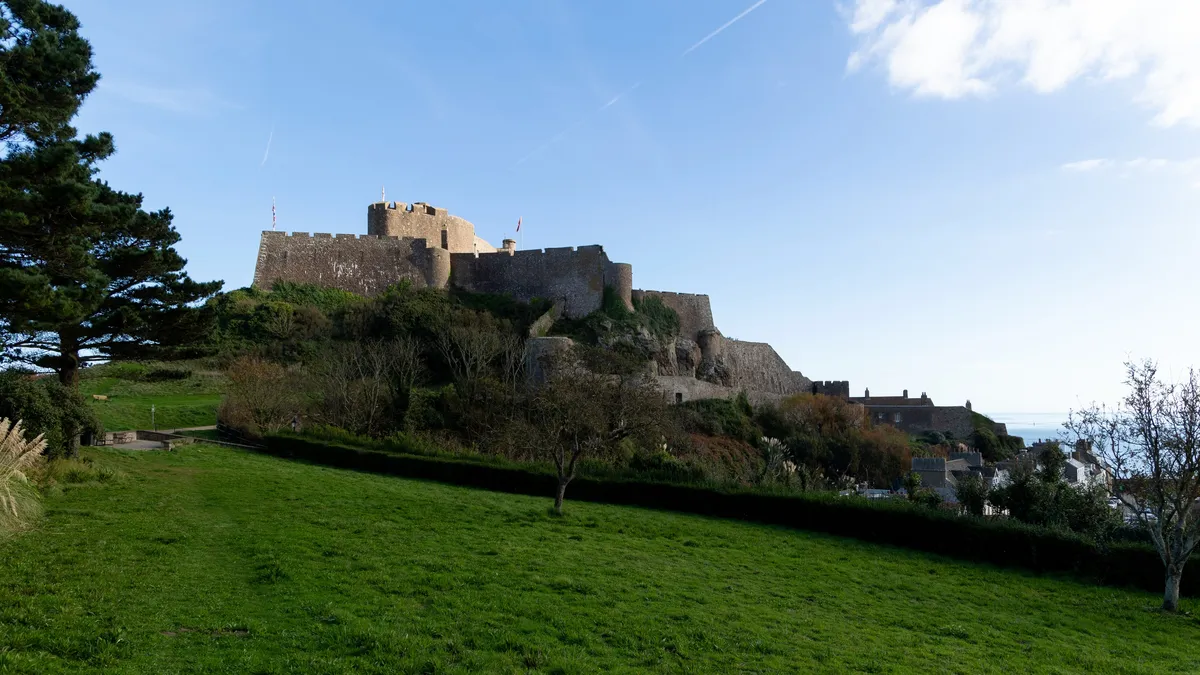 Château de Mont Orgueil au-dessus de Gorey, Jersey, Royaume-Uni — Nicolas Marincic