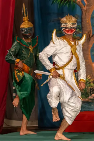 Hanuman and a demon, Ramayana dance, Luang Prabang, Laos — Nicolas Marincic