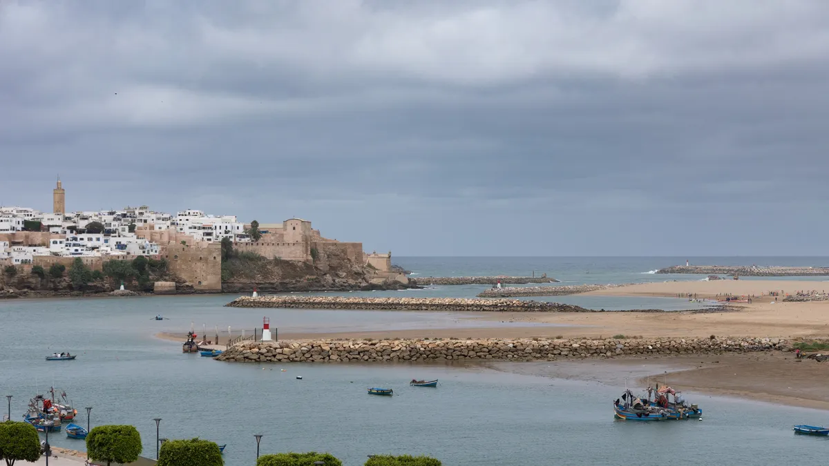 Fishing boats on the Bouregreg below the Kasbah of the Udayas, Rabat, Morocco — Nicolas Marincic