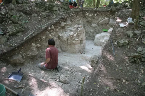 Excavation unit against a building, Naachtun, Guatemala — Nicolas Marincic
