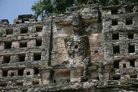 Pierced roof comb of a temple at Yaxchilán, Mexico — Nicolas Marincic