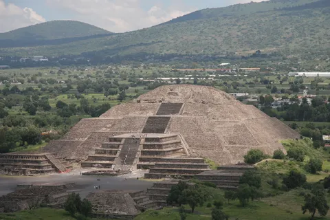 Pyramide de la Lune à Teotihuacan, Mexique — Nicolas Marincic