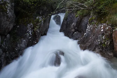 Mountain torrent cascade, Pyrenees, France — Nicolas Marincic