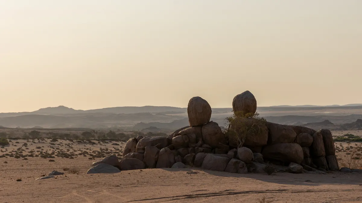 Granite boulders on the plain, Namibia — Nicolas Marincic