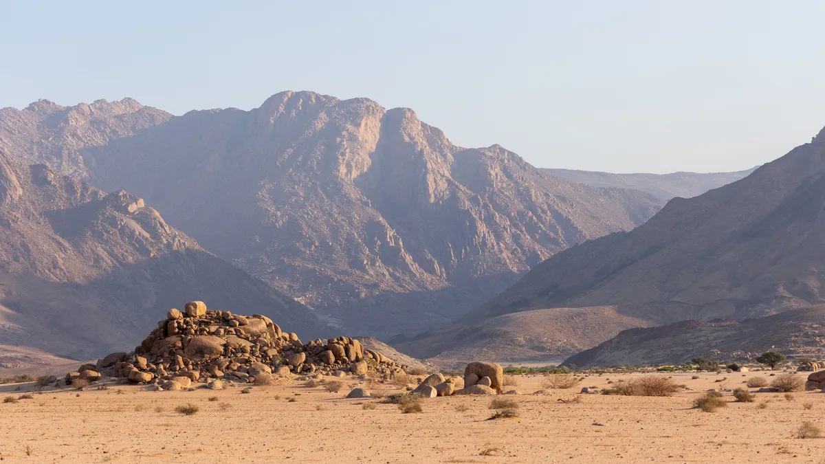 Mountains and granite boulders, Namibia — Nicolas Marincic
