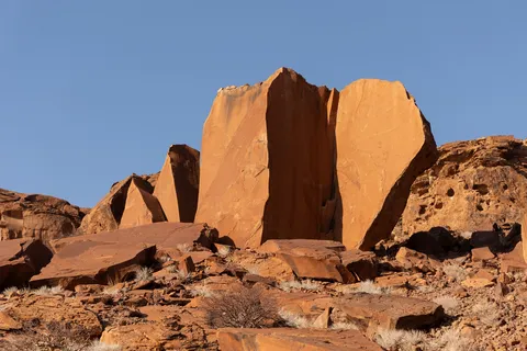Split sandstone blocks, Twyfelfontein, Namibia — Nicolas Marincic