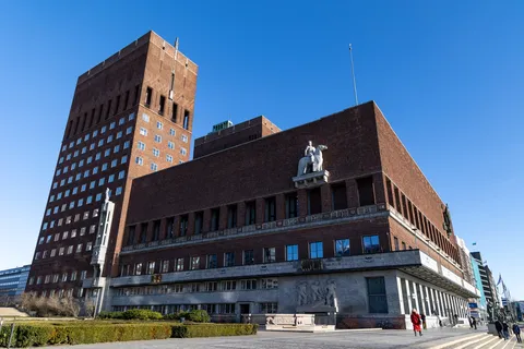 Hôtel de ville d’Oslo, Norvège — Nicolas Marincic