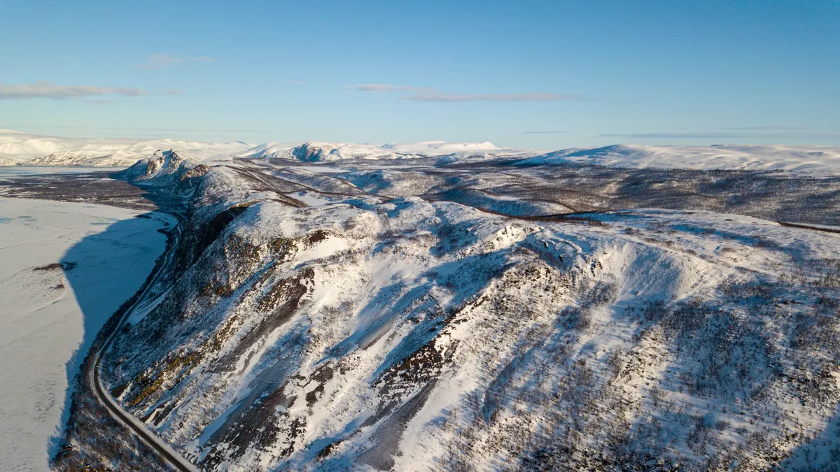 Montagnes enneigées vues d’avion, Norvège — Nicolas Marincic