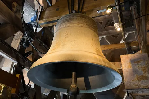 Bourdon Emmanuel dans la tour sud de Notre-Dame, France — Nicolas Marincic