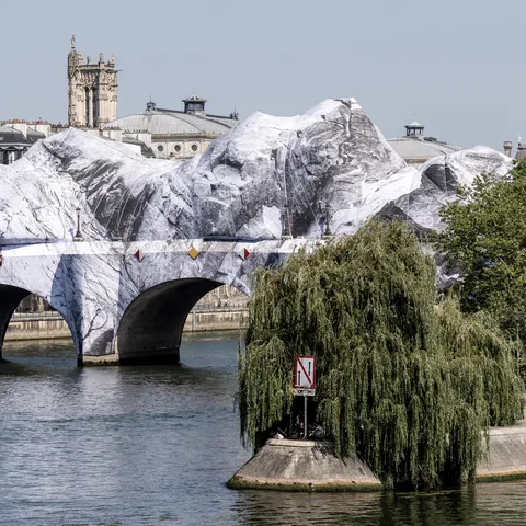 JR’s wrapped Pont-Neuf and Square du Vert-Galant, France — Nicolas Marincic