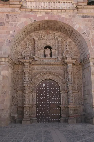 Mestizo baroque portal of San Lorenzo de Carangas, Potosí, Bolivia — Nicolas Marincic