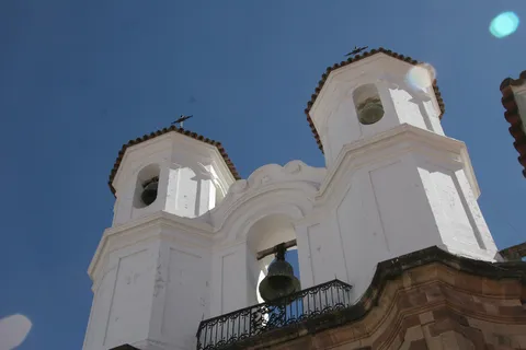 White bell towers of a colonial church, Bolivia — Nicolas Marincic