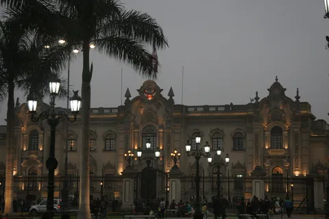 Government Palace at dusk, Plaza Mayor, Lima, Peru — Nicolas Marincic