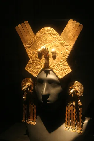 Chimú gold headdress and ear ornaments, Museo Larco, Peru — Nicolas Marincic