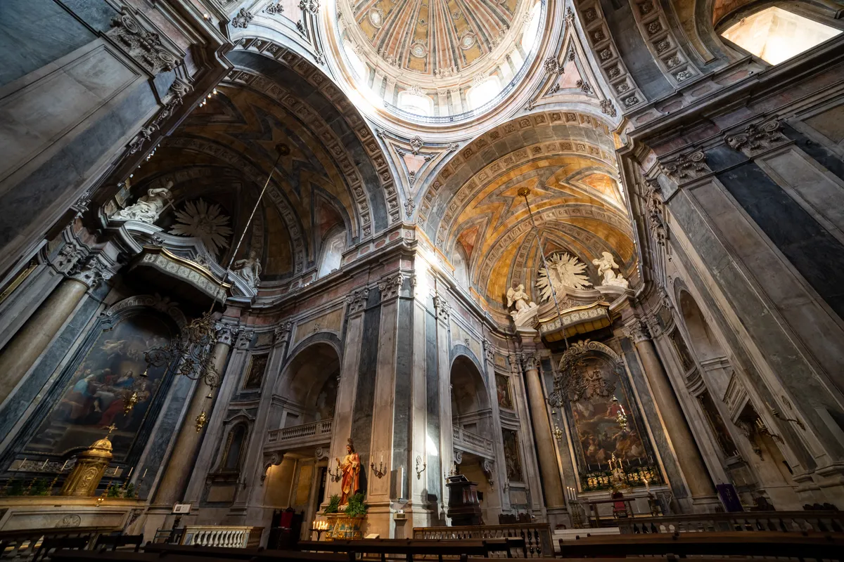 Interior of the Estrela Basilica, Lisbon, Portugal — Nicolas Marincic