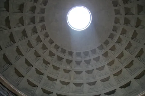 Coupole à caissons et oculus du Panthéon, Rome, Italie — Nicolas Marincic