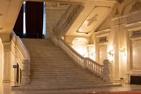Grand marble staircase, Palace of the Parliament, Bucharest, Romania — Nicolas Marincic