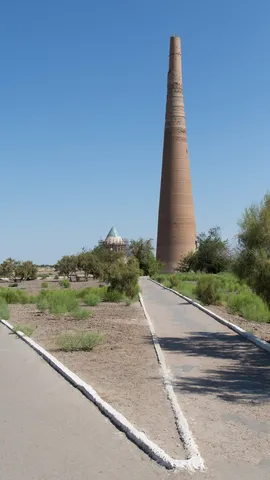 Minaret de Kutlug Timur, Kounia-Ourguentch, Turkménistan — Nicolas Marincic