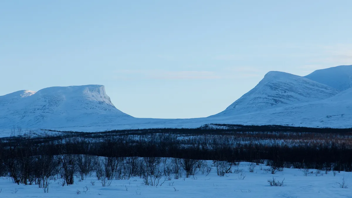 Lapporten U-shaped valley, Abisko, Sweden — Nicolas Marincic