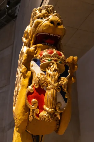 Lion de proue doré, réplique du Vasa, Suède — Nicolas Marincic