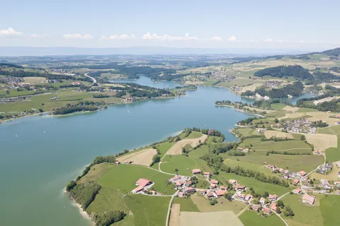 Lake Gruyère and the Fribourg countryside, aerial view, Switzerland — Nicolas Marincic