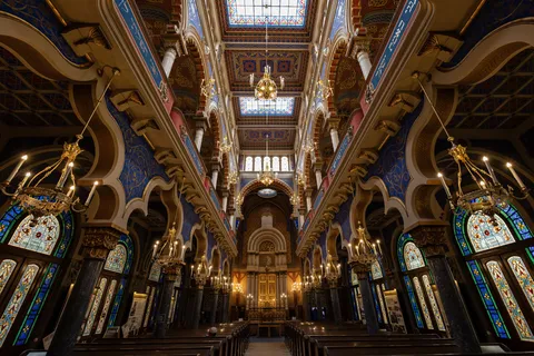 Interior of the Jerusalem (Jubilee) Synagogue, Prague, Czechia — Nicolas Marincic
