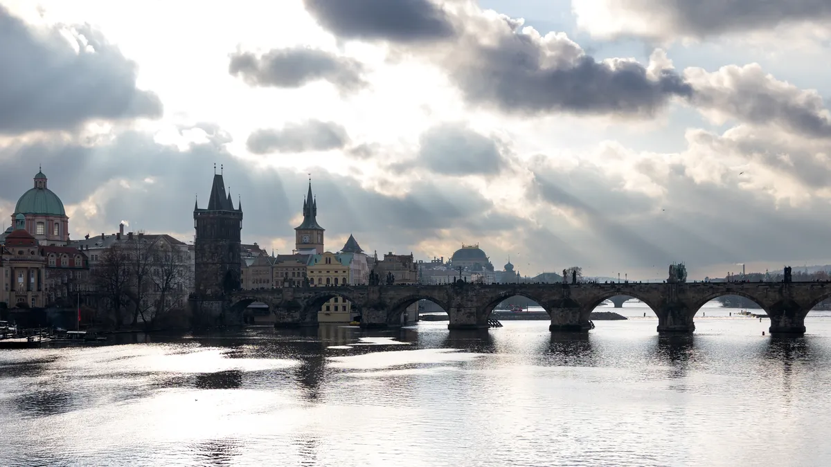 Charles Bridge and the Vltava under sunbeams, Prague, Czechia — Nicolas Marincic