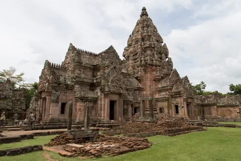 Khmer sanctuary of Phanom Rung, Thailand — Nicolas Marincic
