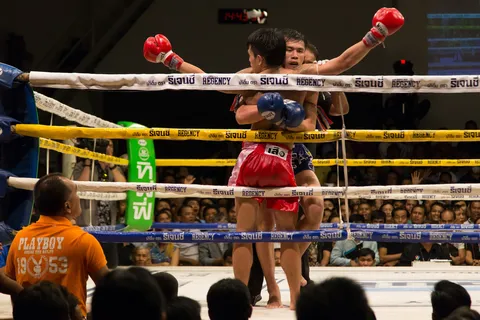 Muay Thai fight at Rajadamnern Stadium, Bangkok, Thailand — Nicolas Marincic